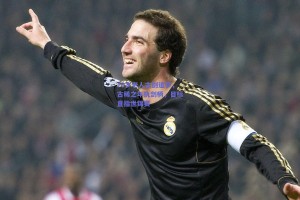 70岁老人古剑追梦，古稀之年执剑柄，目标直指世锦赛